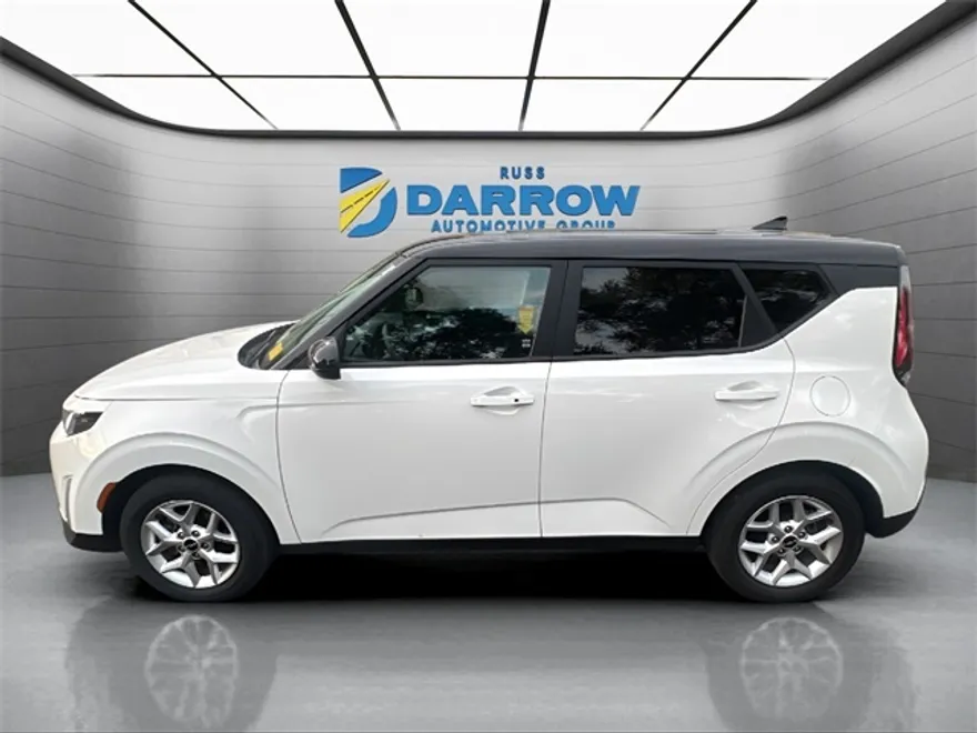 2023 Kia Soul S photo 1