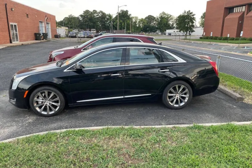 2014 Cadillac XTS photo 1
