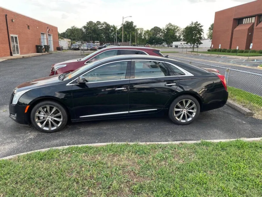 2014 Cadillac XTS photo 1