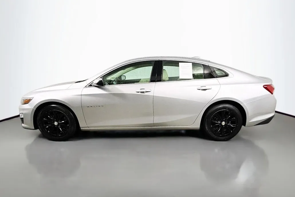 2020 Chevrolet Malibu 1LT photo 1