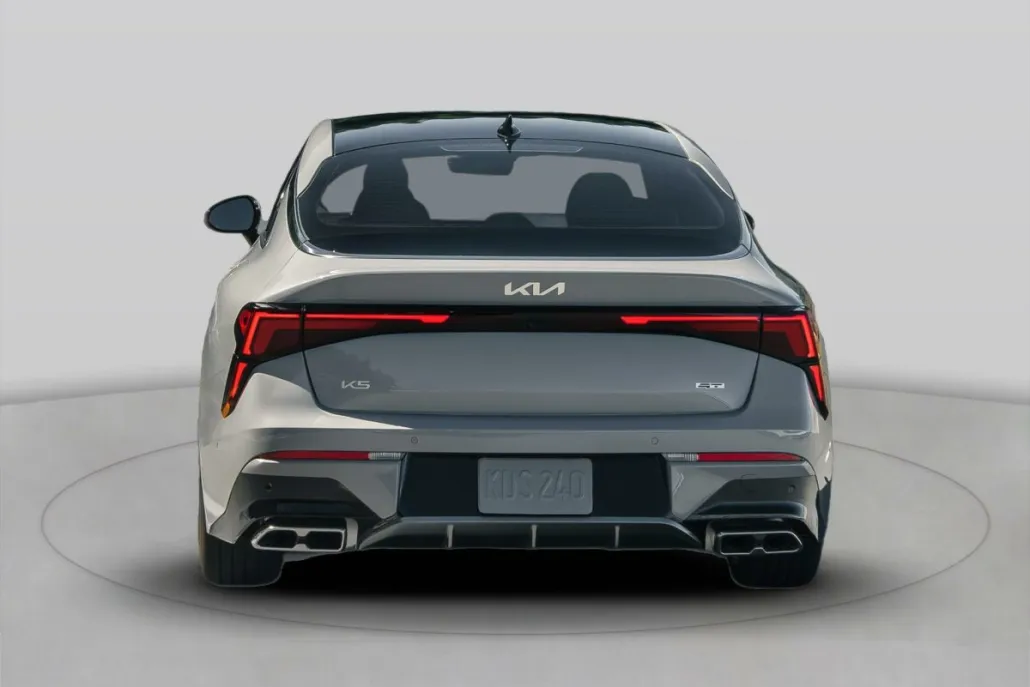 2025 Kia K5 GT-Line photo 1