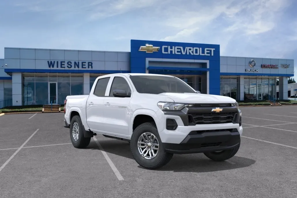 2025 Chevrolet Colorado Work Truck LT photo 1