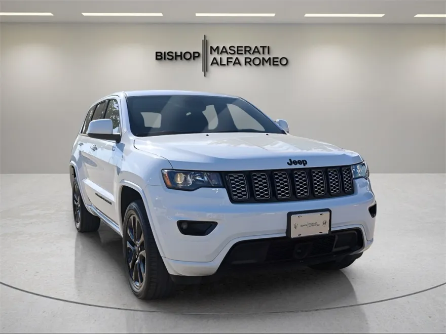 2022 Jeep Cherokee Laredo X photo 1