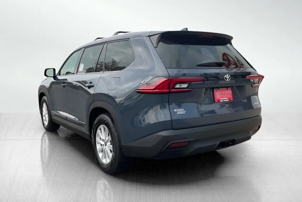 2026 Toyota Grand Highlander XLE photo 1