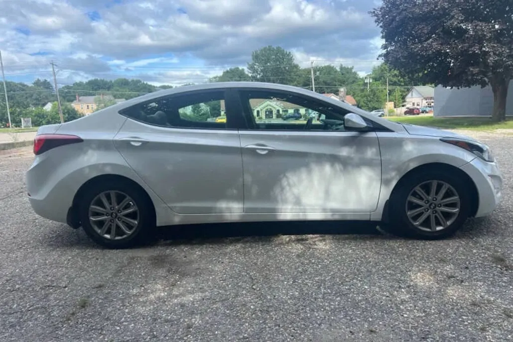2015 Hyundai Elantra GLS photo 1