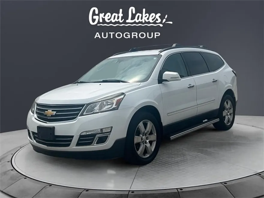 2017 Chevrolet Traverse Premier photo 1