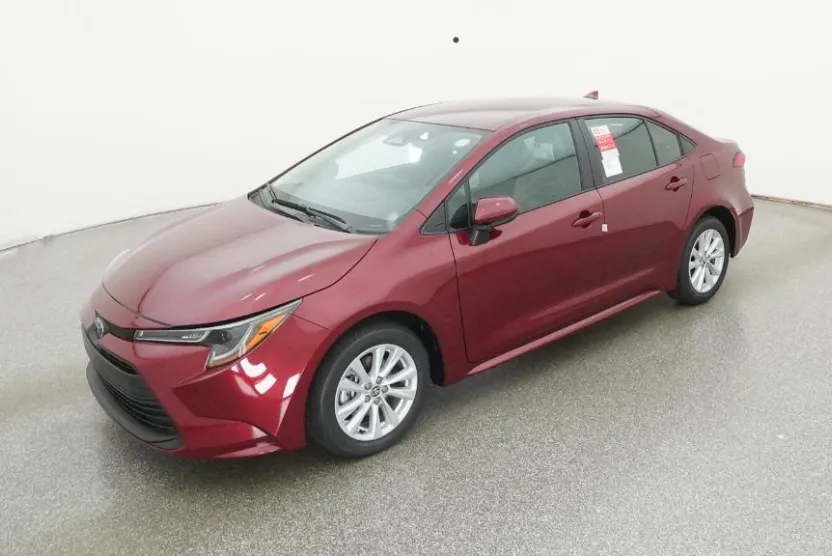 2026 Toyota Corolla LE photo 1