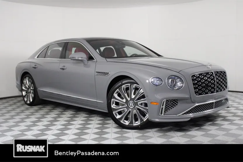 2025 Bentley Flying Spur Mulliner photo 1