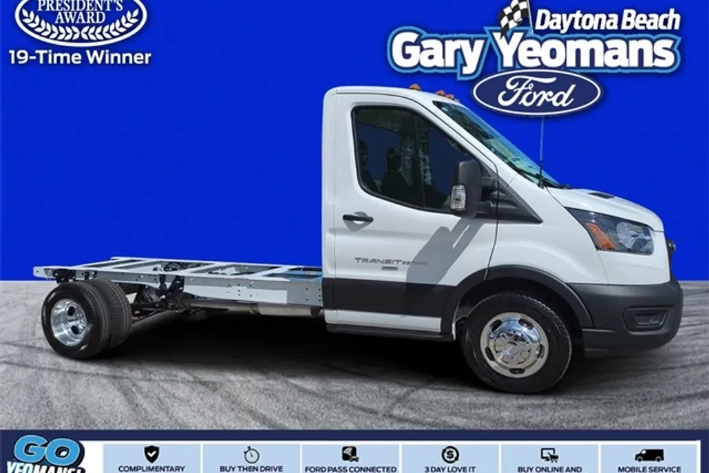 2024 Ford Transit Chassis photo 1