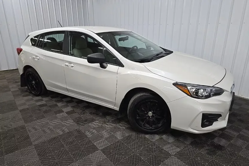 2018 Subaru Impreza 2.0i photo 1