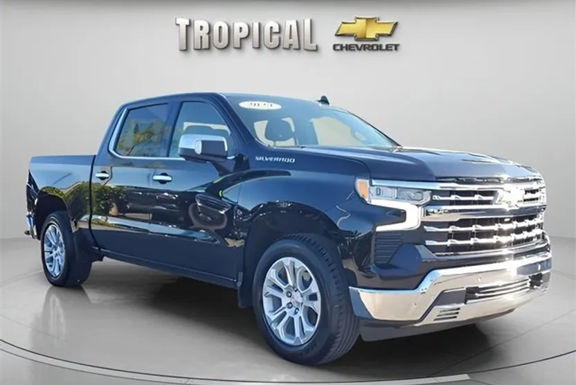 2023 Chevrolet Silverado 1500 LTZ photo 1