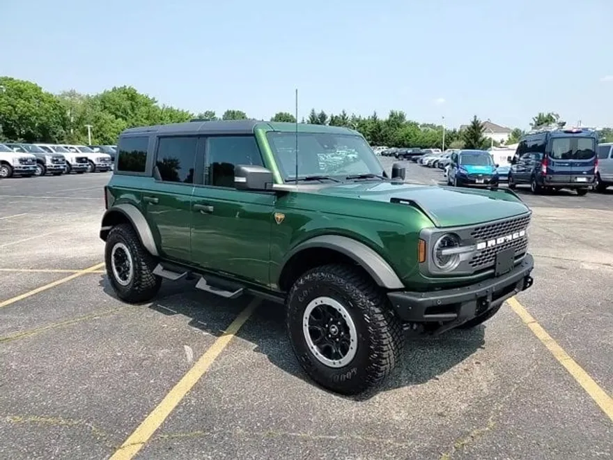 2024 Ford Bronco Badlands photo 1