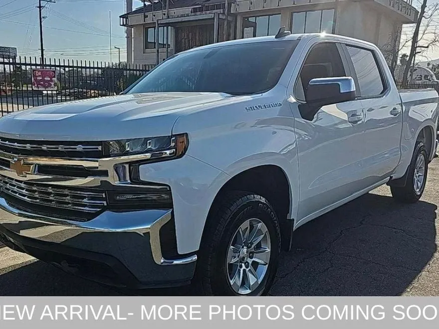 2020 Chevrolet Silverado 1500 LT photo 1