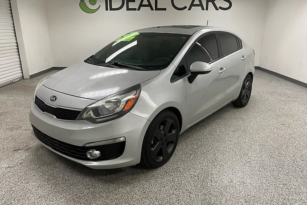 2016 Kia Rio SX photo 1