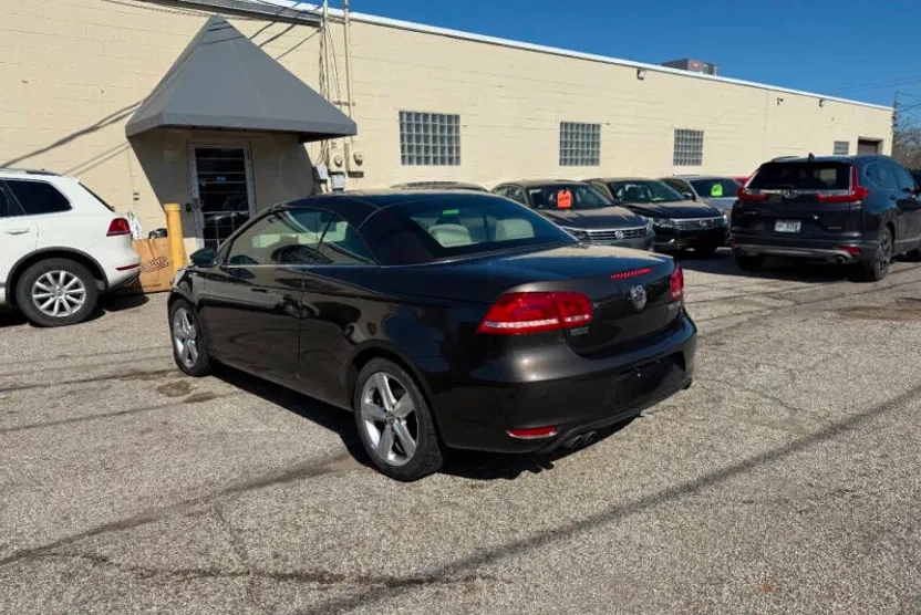 2012 Volkswagen Eos Lux photo 1