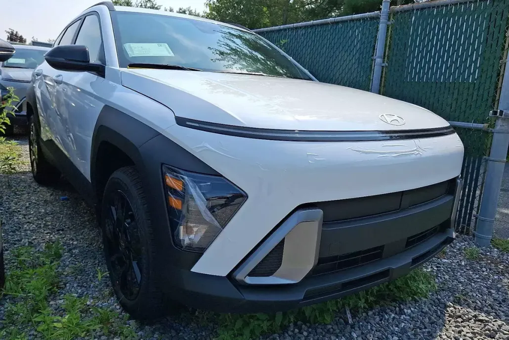 2026 Hyundai Kona SEL photo 1