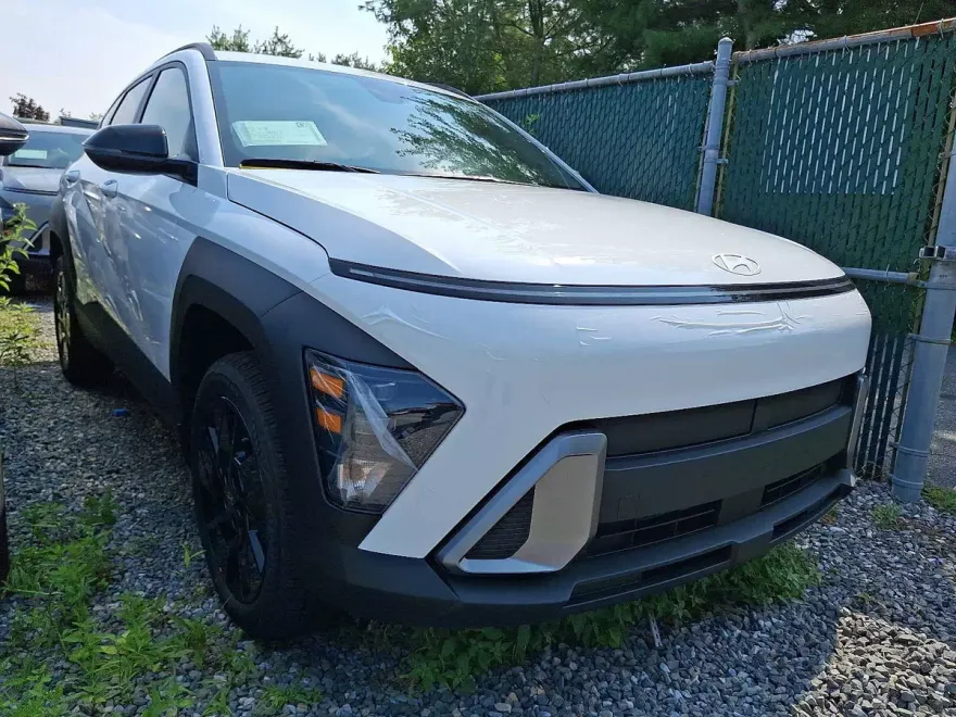 2026 Hyundai Kona SEL photo 1