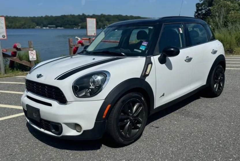 2012 Mini Countryman S ALL4 photo 1