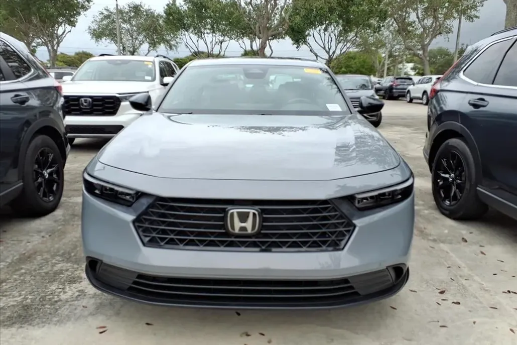 2024 Honda Accord Hybrid Sport photo 1