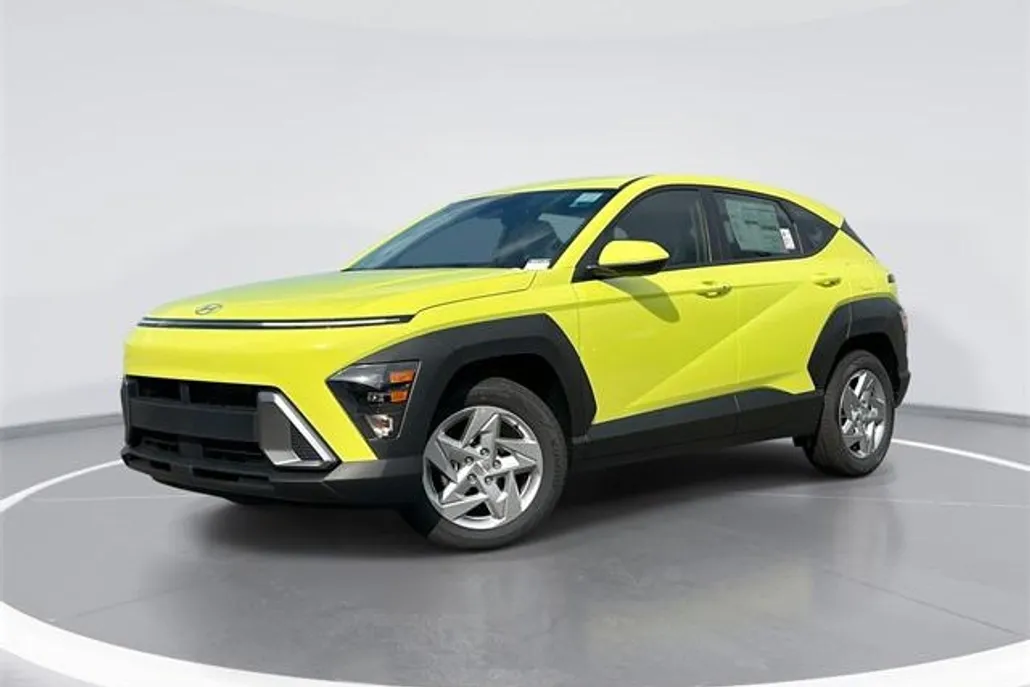 2026 Hyundai Kona SE photo 1