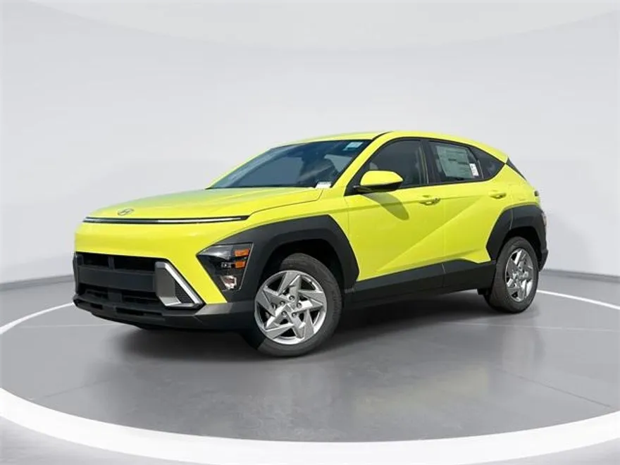2026 Hyundai Kona SE photo 1