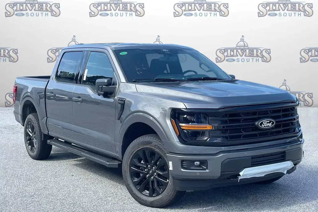 2025 Ford F-150 XLT photo 1