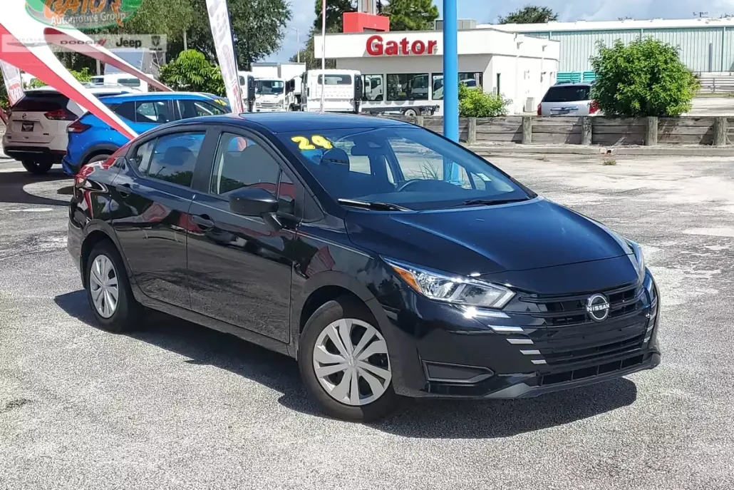 2024 Nissan Versa S photo 1