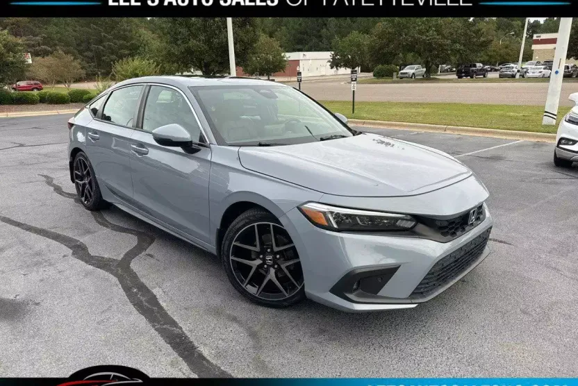 2022 Honda Civic Sport Touring photo 1
