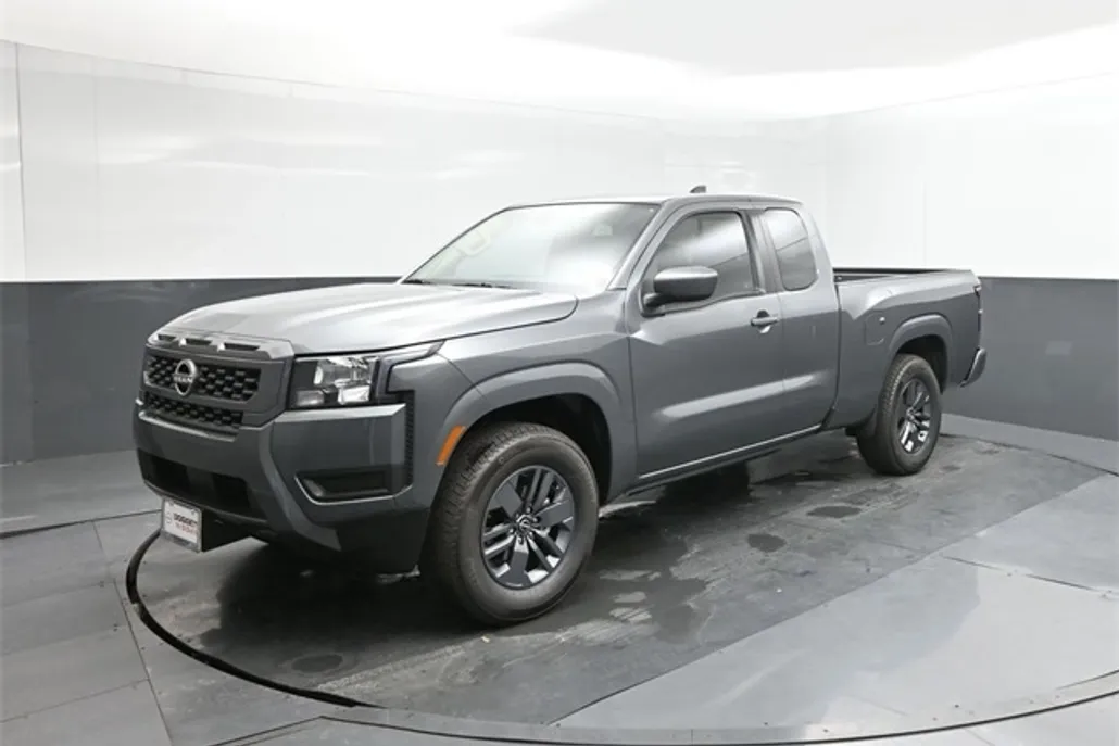 2025 Nissan Frontier SV photo 1