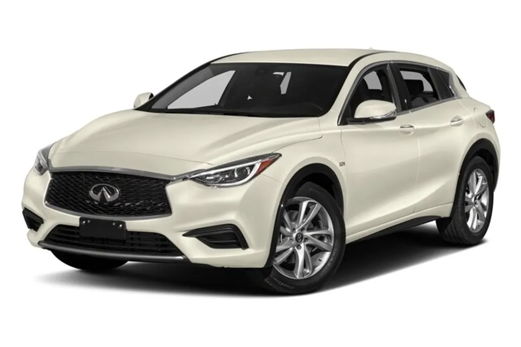 2017 Infiniti QX30 Premium photo 1