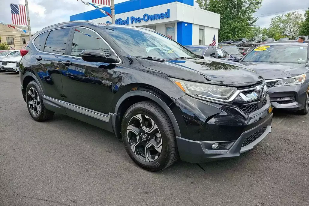 2017 Honda CR-V Touring photo 1