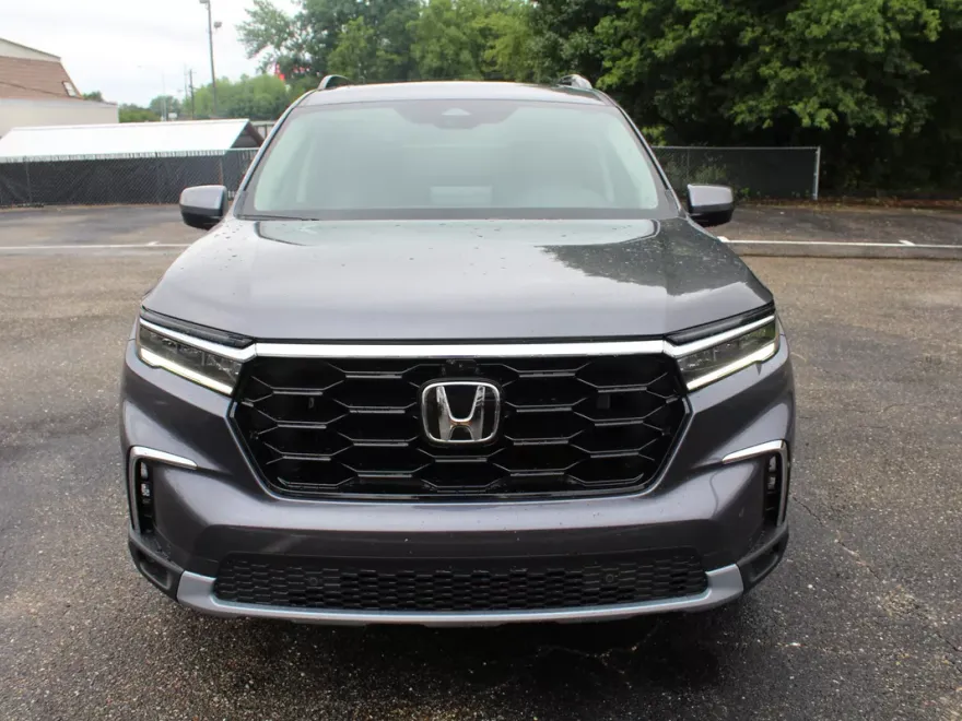 2025 Honda Pilot Elite photo 1