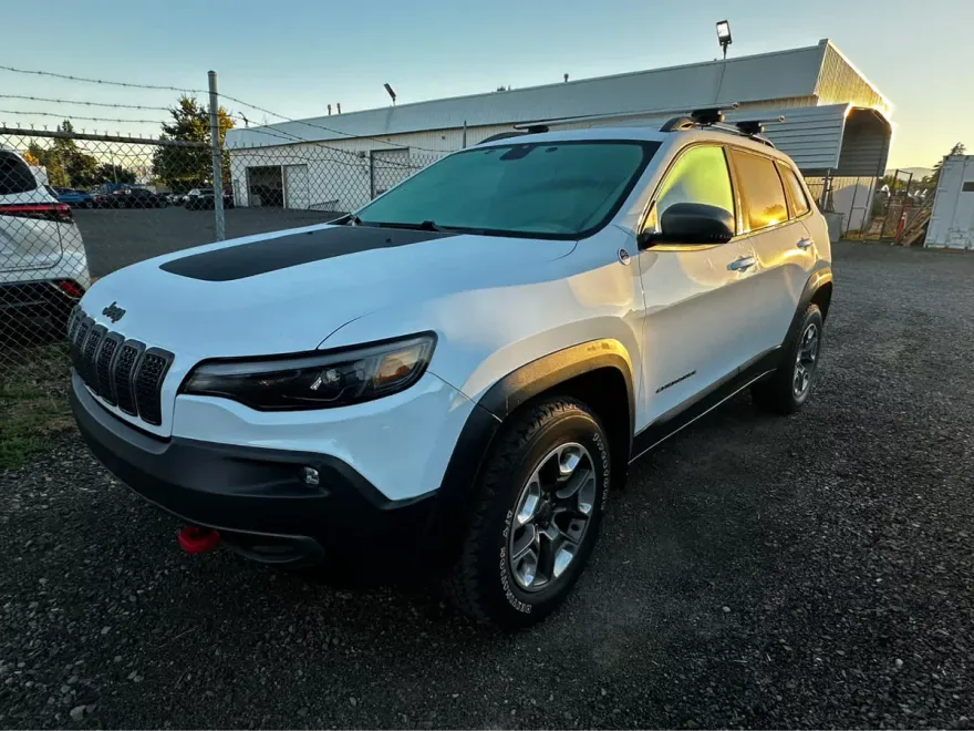 2019 Jeep Cherokee Trailhawk photo 1