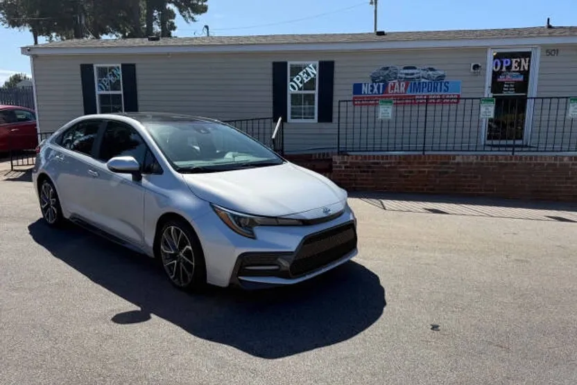 2022 Toyota Corolla SE photo 1