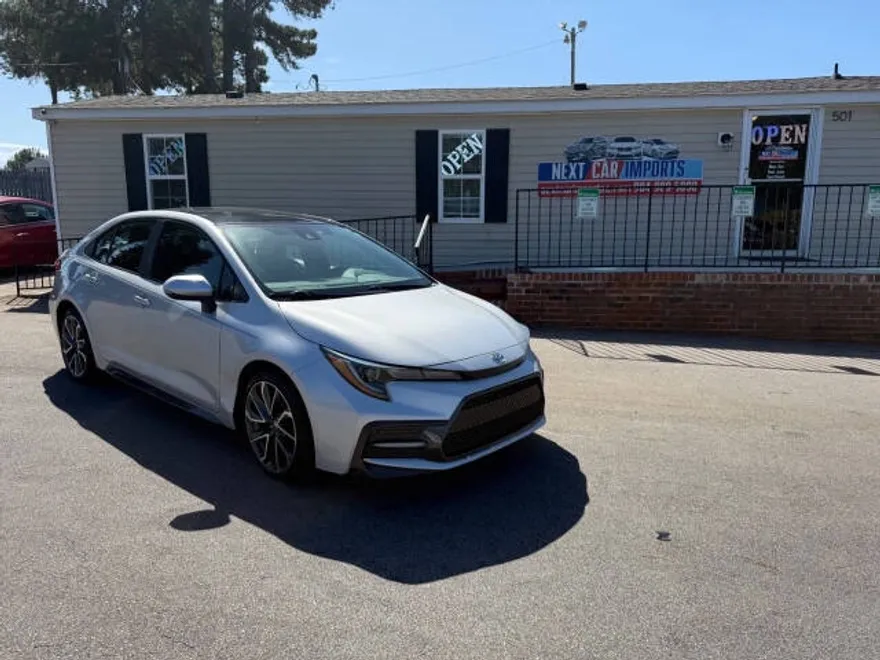 2022 Toyota Corolla SE photo 1