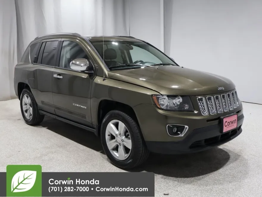 2015 Jeep Compass Latitude photo 1