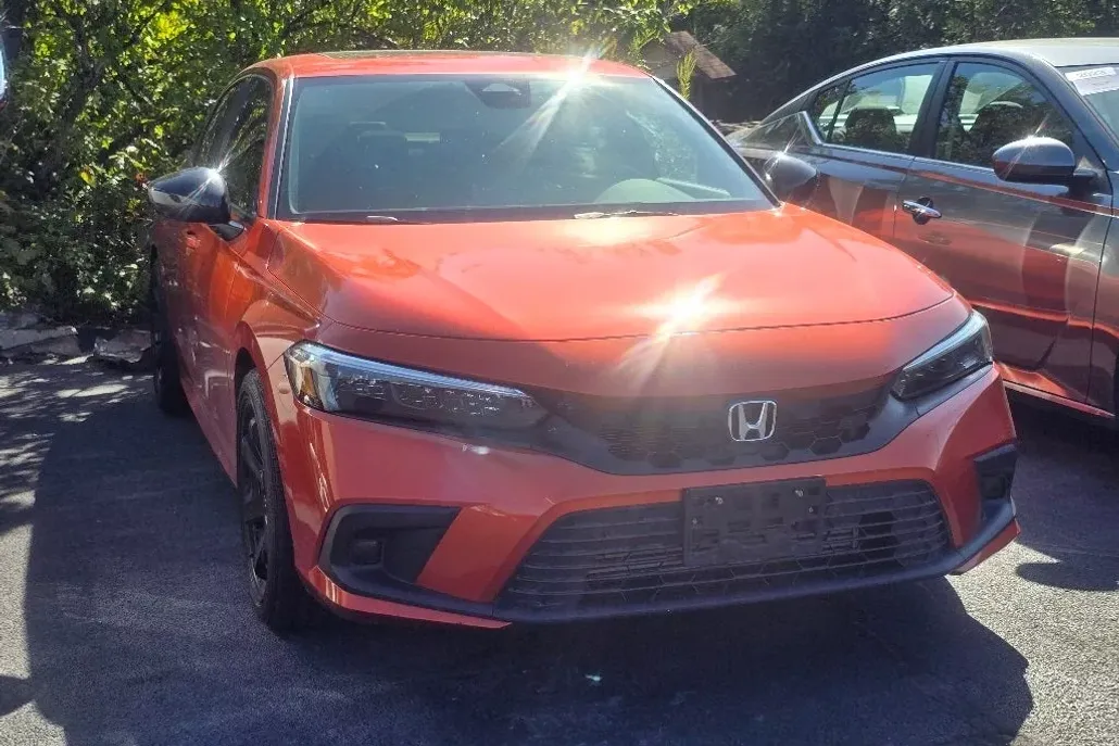 2022 Honda Civic Si photo 1
