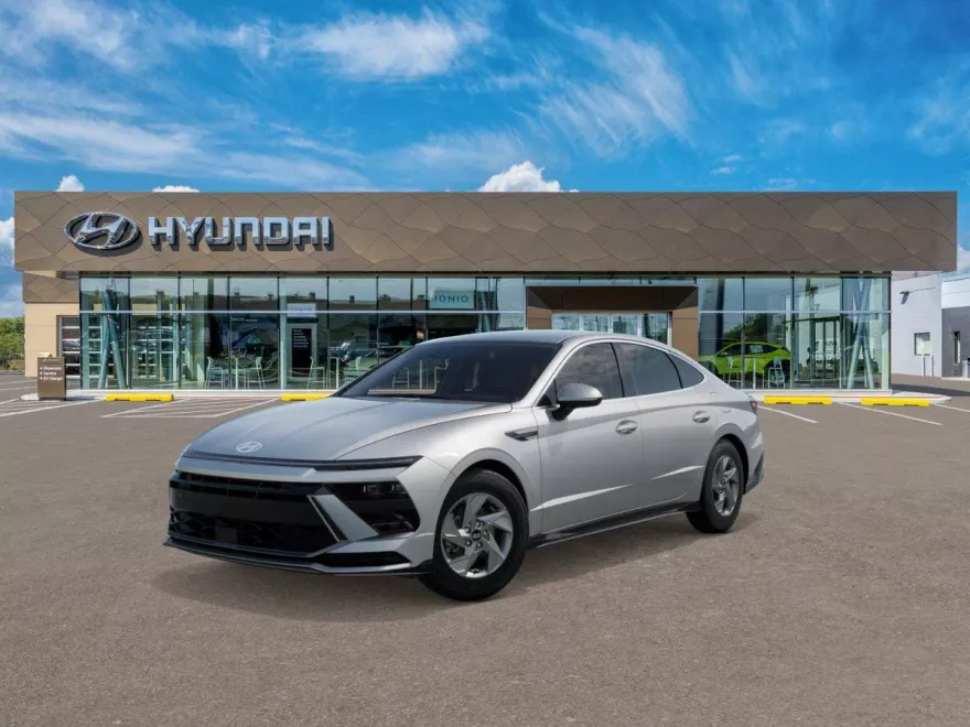 2025 Hyundai Sonata SE photo 1