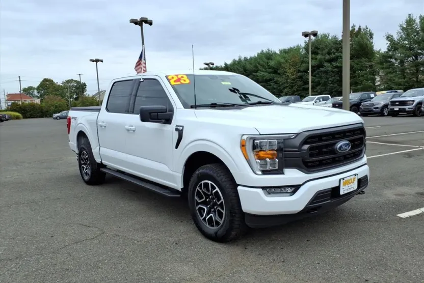 2023 Ford F-150 XLT photo 1