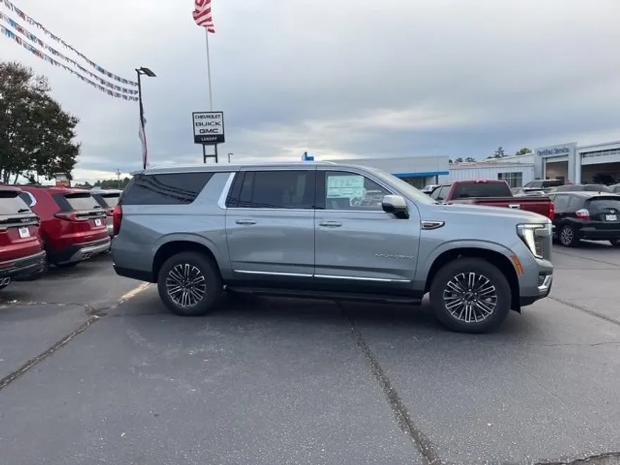 2026 Gmc Yukon XL photo 1