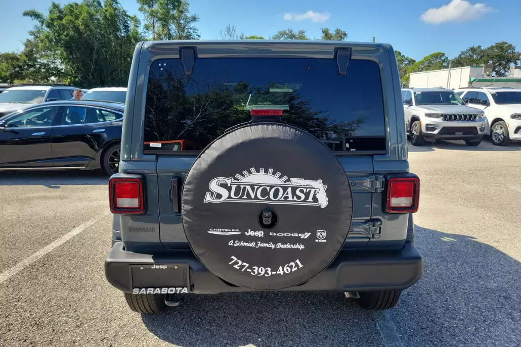 2025 Jeep Wrangler Sport S photo 1