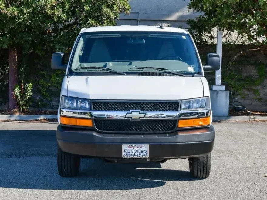 2022 Chevrolet Express 3500 Work Van photo 1