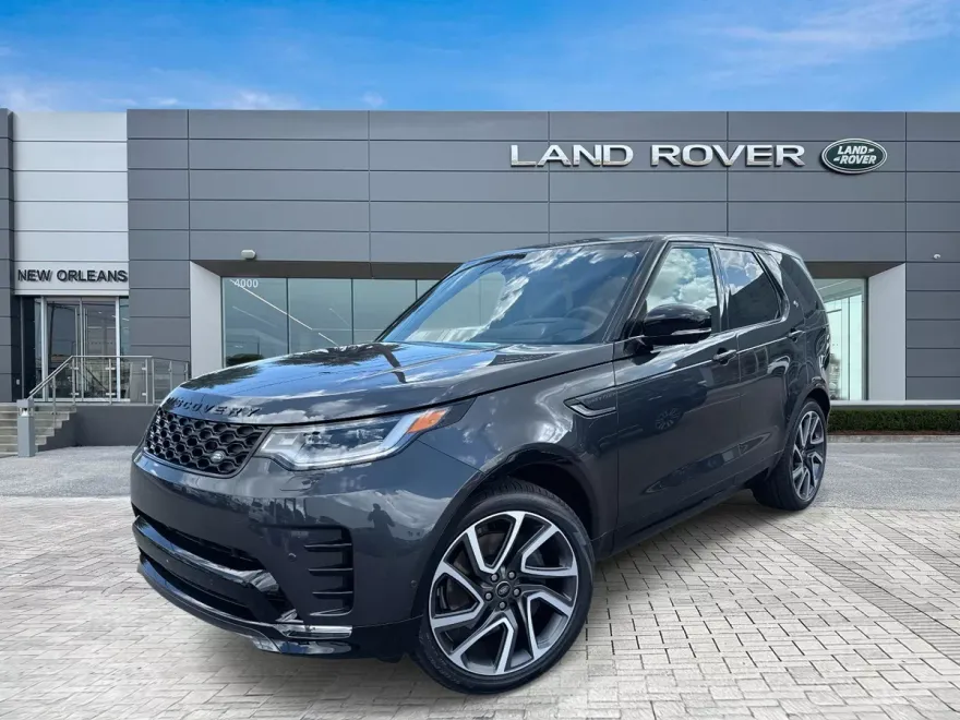 2025 Land Rover Discovery SE photo 1