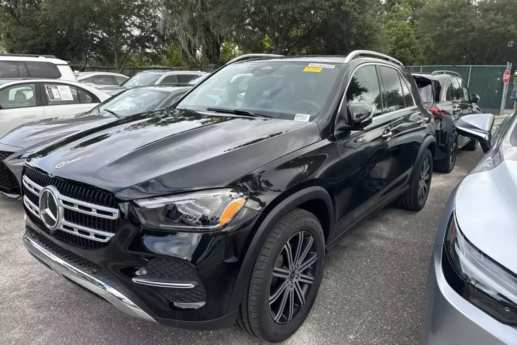 2025 Mercedes Benz GLE 350 4MATIC photo 1
