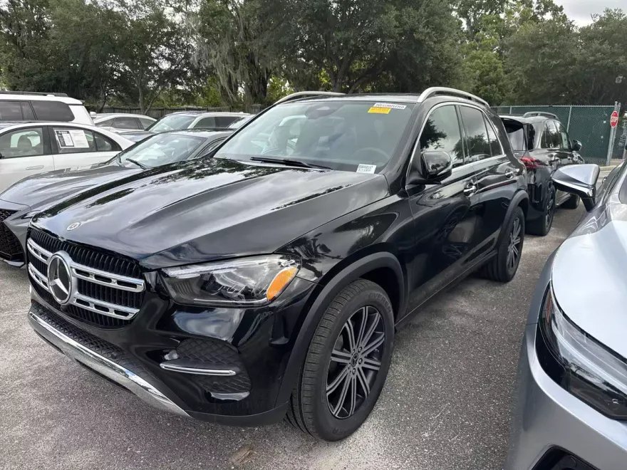 2025 Mercedes Benz GLE 350 4MATIC photo 1