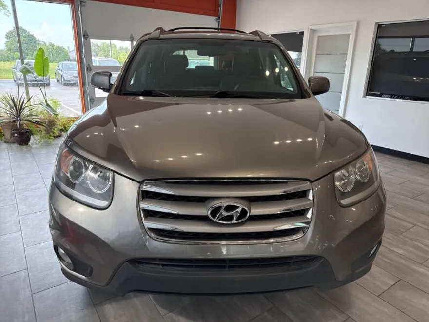 2012 Hyundai Santa Fe SE photo 1