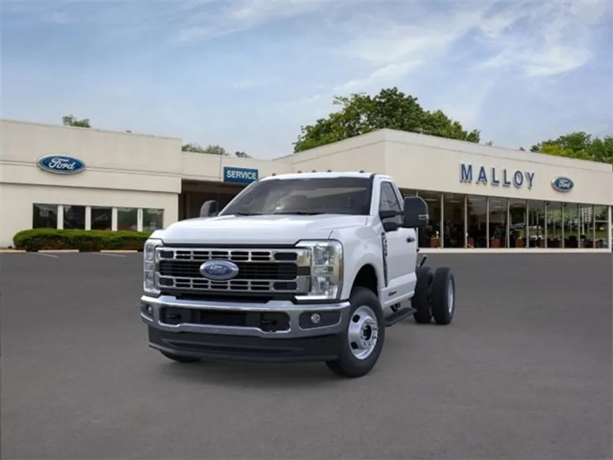 2025 Ford F-350 XLT photo 1