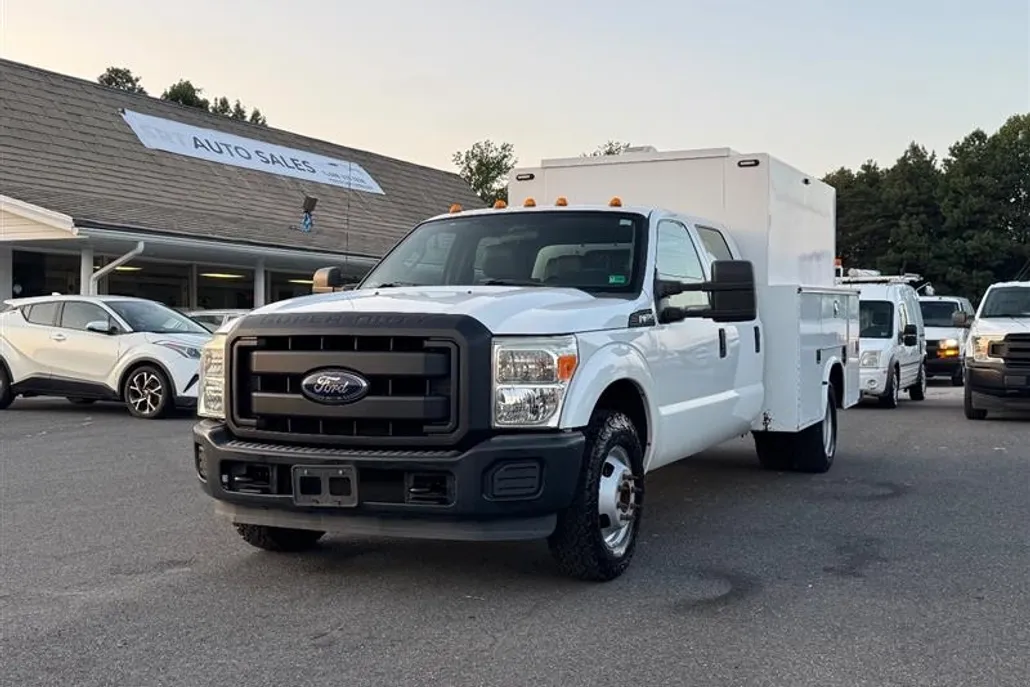 2012 Ford F-350 XL photo 1