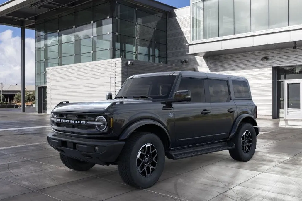 2025 Ford Bronco Outer Banks photo 1
