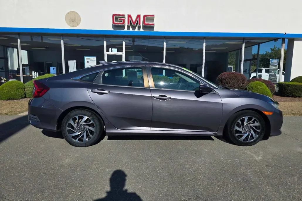 2017 Honda Civic EX photo 1